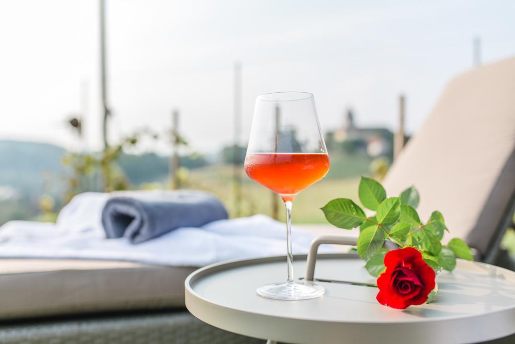 Wohnen Im Wein Apartman Ehrenhausen Kültér fotó